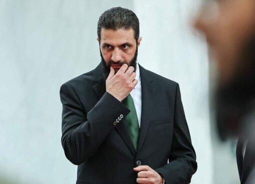 دمشق: تنصيب أحمد الشرع رئيساً للمرحلة الانتقالية في سوريا وهذه أبرز الفصائل التي حضرت.!