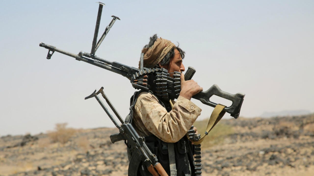 محافظة يمنية تشهد تصعيداً عسكرياً حاداً وسط استعدادات مكثفة لمواجهة هجمات الحوثيين