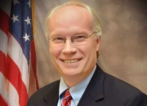 مصادر سياسية تكشف عن توجهات أمريكية وشيكة بشأن مهمة المبعوث الأمريكي الخاص الى اليمن