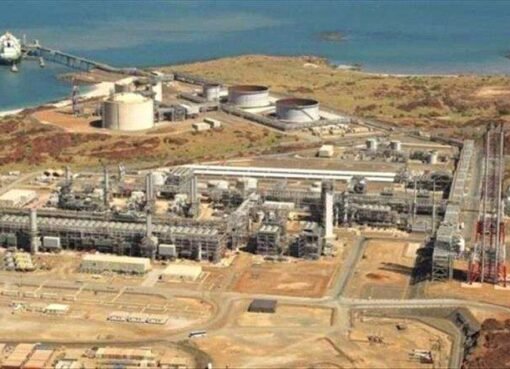 الحكومة اليمنية تعلن رسمياً استئناف تصدير الغاز مقابل هذا الشرط