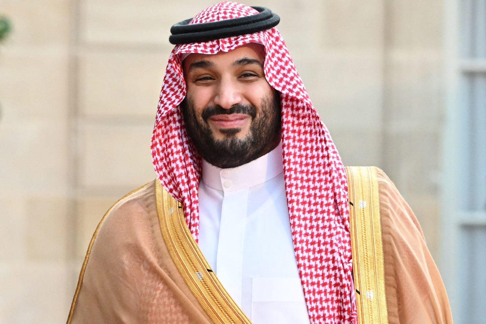 الامير السعودية "بن سلمان صانع السلام" يتصدر منصة "إكس"