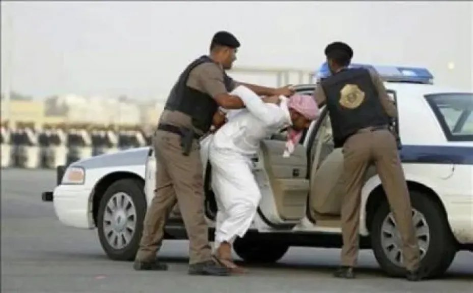 القبض على ثلاثة يمنيين في السعودية ..لهذا السبب