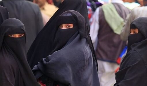 شبكة حقوقية تكشف عن تجنيد الحوثيين للفتيات في صنعاء