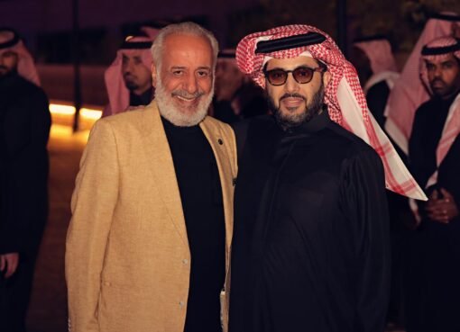 تركي آل الشيخ بصورة مع أيمن زيدان في الرياض.. وهذا ما طلبه