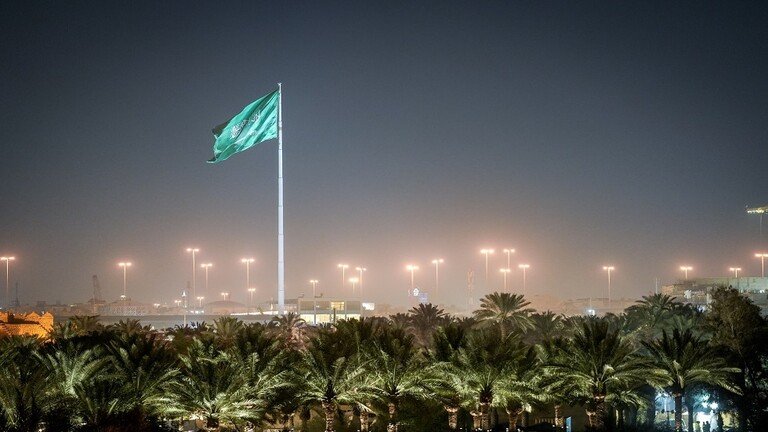 تحذير من رياح عاصفة وموجات غبار كثيف تضرب هذه المناطق في السعودية خلال الساعات القادمة