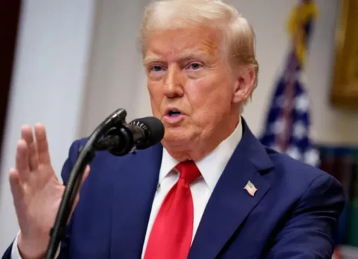 فرحة عارمة في صنعاء ابتهاجاً بالقرار الأخير للرئيس ترامب.. واستياء في عدن !!