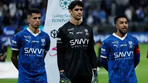 الهلال يسحق الأخدود برباعية نظيفة في مباراة مثيرة