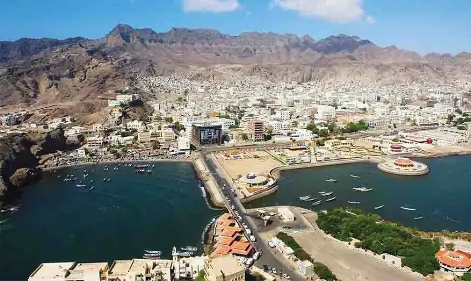 عاجل: ثاني مؤسسة خدمية في عدن تعلن خروجها عن الخدمة