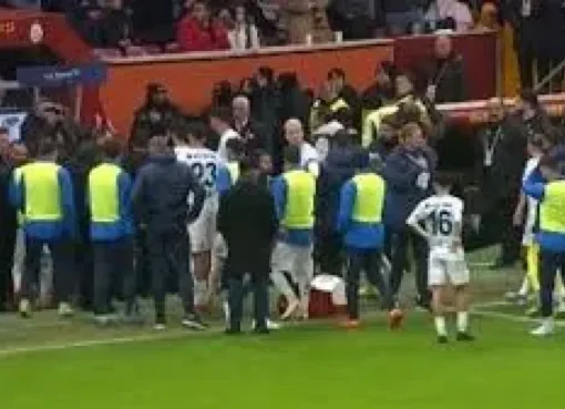 استقالة رئيس نادي أضنة بعد انسحاب فريقه أمام جلطة سراي في الدوري التركي