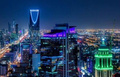 تفاصيل فضيحة أخلاقية كبيرة في أحد أشهر فنادق الرياض