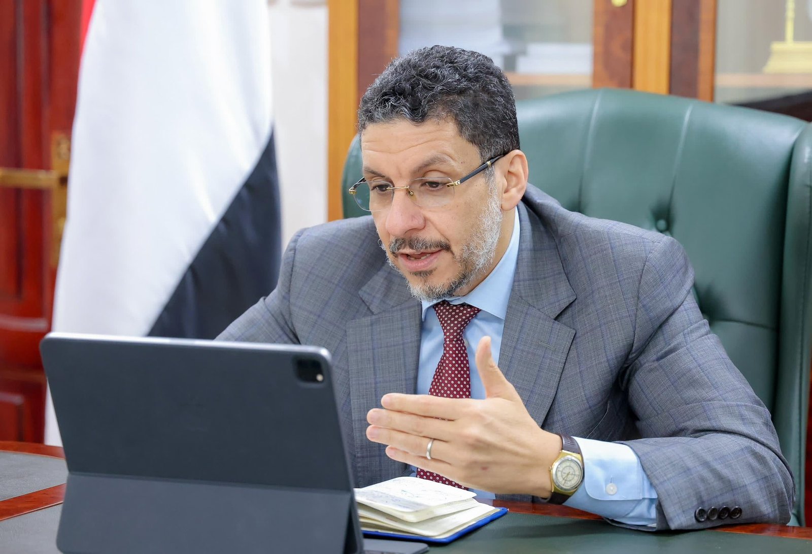 هذا مصير ‘‘أحمد بن مبارك’’.. وتعديل وزاري يطال ثمان وزارات في الحكومة(الاسماء)