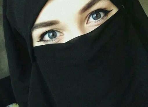 صحيفه شهيرة تثير جدلا واسعاً عقب قيامها بنشر صور فتاة تعرضت اللابتزاز وقامت بقتل زوجها