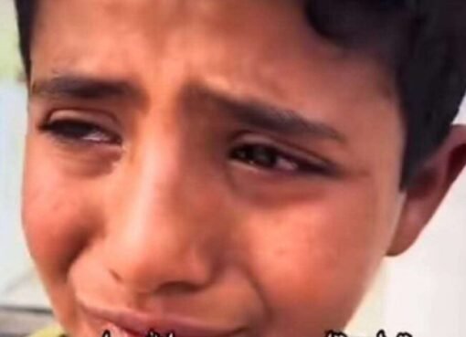 شاهد فيديو حصري للحظة القبض على مستغل اطفال اليمن بالتسول والتنكيل بهم!