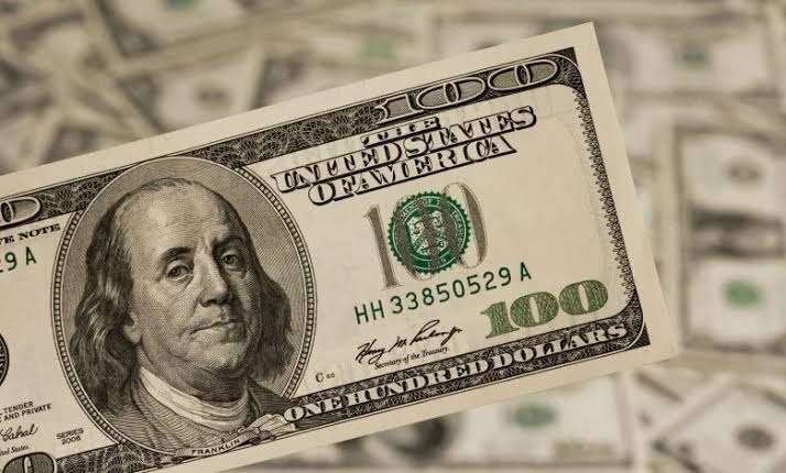تعرض يمني لعملية نصب غريبة بمبلغ ضخم على يد فتاه.. تفاصيل