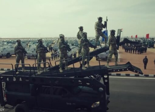 اشتباكات عنيفة بالأسلحة النارية والبلاك كوبرا في هذي الدولة العربية