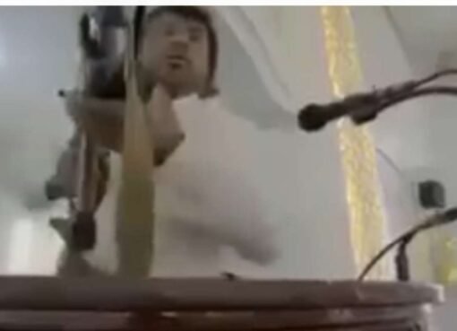 شاهد .. فجور حوثي يصل إلى المساجد ..فيديو