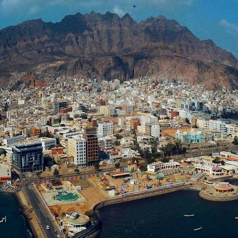 مقاطع فيديو مخلة وفاضحة صدمت اليمنيين وأطارت النوم من عيونهم