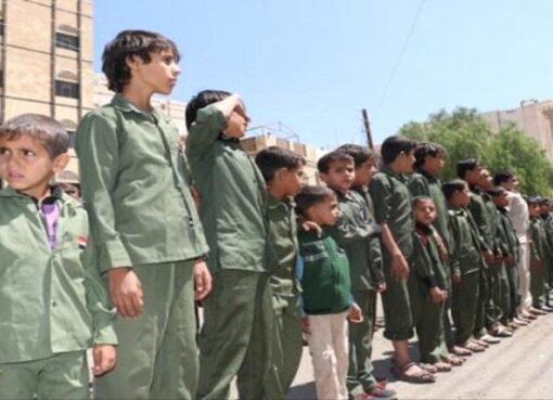 الحوثي يجبر طلاب مدراس صنعاء على هذا الأمر  الصادم في كل جمعة..تفاصيل