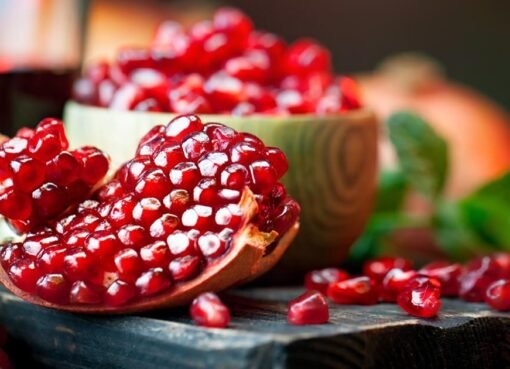 تعرف على فوائد صحية مذهلة للرمان وطعم لا يقاوم