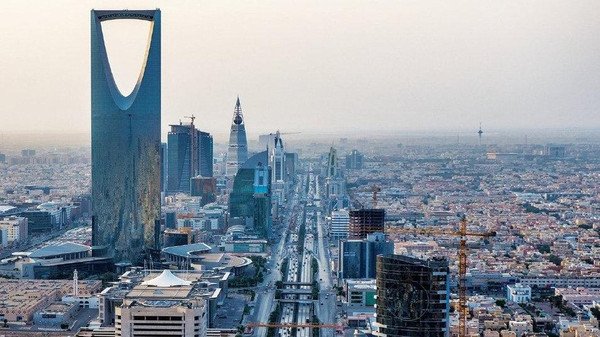 تسهيلات سعودية جديدة للمقيمين اليمنيين بالمملكة بينها الإعفاء من بعض رسوم الإقامة