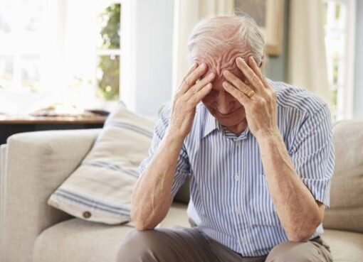 4 عادات بسيطة تحميك من أمراض الشيخوخة، الزهايمر، والخرف حتى لو تجاوزت سن الـ70.. تعرف عليها