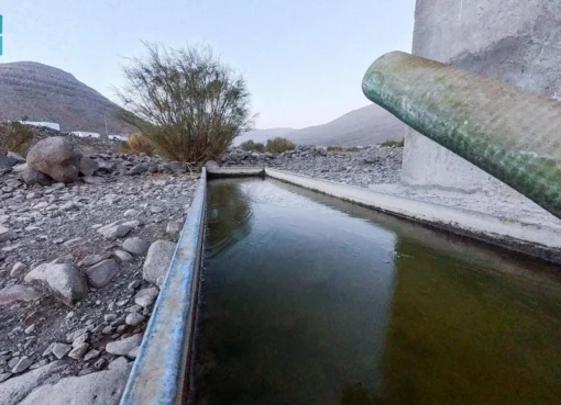 لن تصدق.. تجمد مياه البرك والأماكن المفتوحة بتبوك بسبب البرودة الشديدة..صور