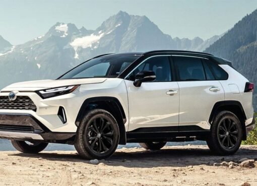 وحش على الطريق.. سيارة تويوتا راف فور 2025 وصلت السعودية بميزات وسعر حطم كيا سبورتاج و نيسان اكس تريل