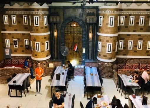 السلطات التركية تغلق مطعما يمنيا في إسطنبول..لهذا السبب