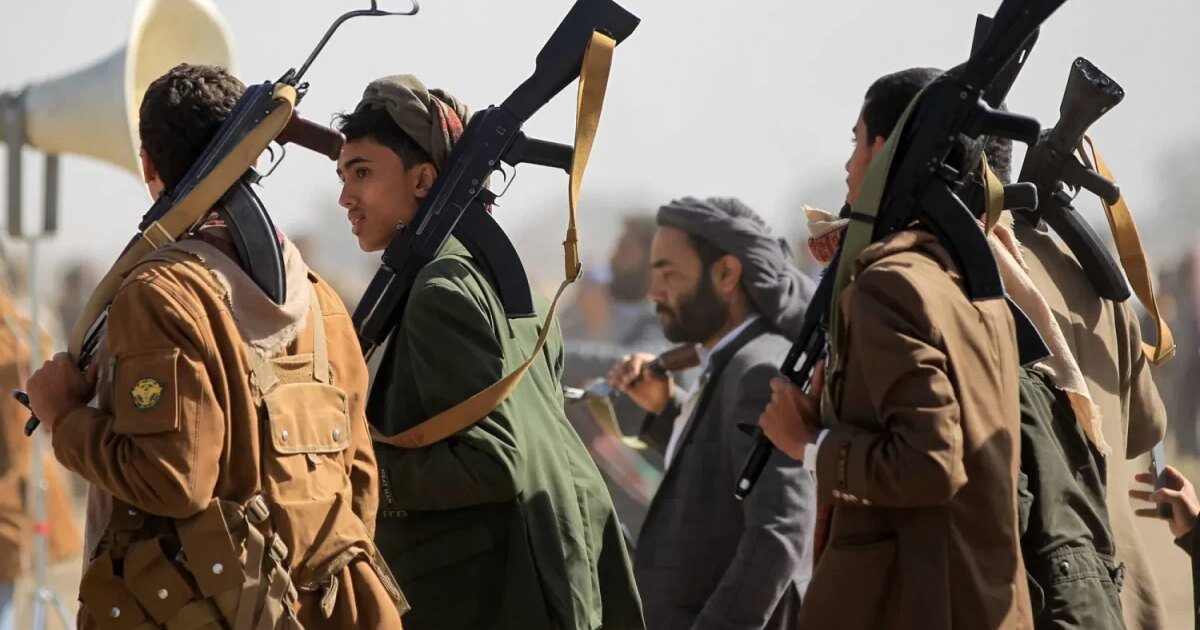 من بينهم المشاط.. الإعلان عن ادراج قيادات حوثية إلى قوائم الإرهاب ..  ( أسماء )