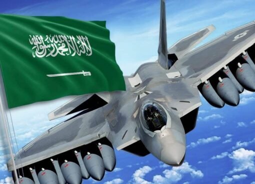 طائرة عسكرية سعودية تهبط باليمن ..تفاصيل