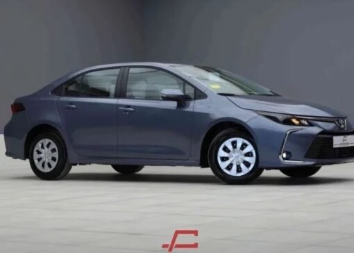 شاهد.. مختص يكشف مواصفات وسعر سيارة تويوتا "كورولا" فئة ستاندر موديل 2025 في السعوديه