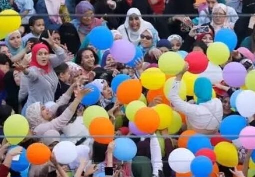 "البحوث" المصري يحسم الجدل ويحدد موعد عيد الفطر