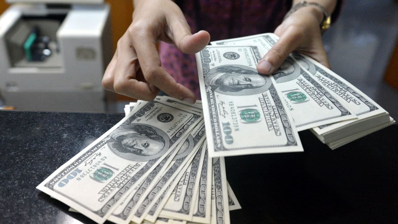 فضيحة مالية كبيرة: نجل مسؤول حكومي يخدع قيادات عسكرية في استثمار وهمي بالبيتكوين