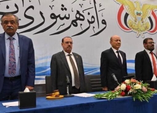 اول رد لـ سلطان البركاني على اتهامات شوقي القاضي ويكشف اسباب حذفه من مجموعة واتساب البرلمان