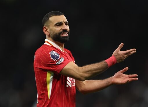 كم هدفا يحتاج الفرعون المصري ليصبح الهداف التاريخي لليفربول؟