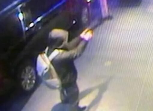 نجاة مواطن يمني من محاولة اغتيال في امريكا..الاسم +تفاصيل