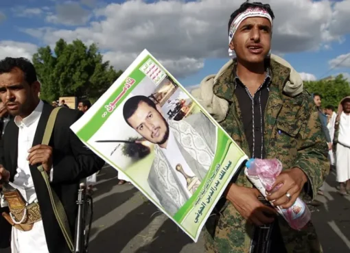 دولة عظمى وأخرى خليجية توجهان تحذيرات غير مسبوقة للحوثي من تداعيات كارثية ووشيكة دولة عظمى وأخرى خليجية توجهان تحذيرات غير مسبوقة للحوثي من تداعيات كارثية ووشيكة