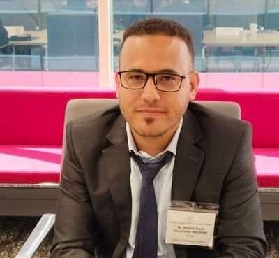 صحفي يمني: يكشف عن أمر هام بشأن وقف نظام السويفت الدولي عن البنوك التجارية في صنعاء