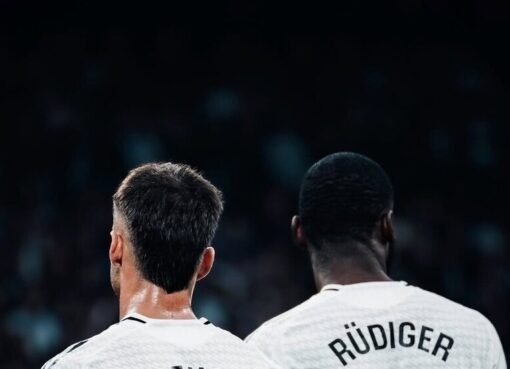 "سجدة شكر".. نجم ريال مدريد يسجد في "البرنابيو" بعد الفوز على أتليتكو