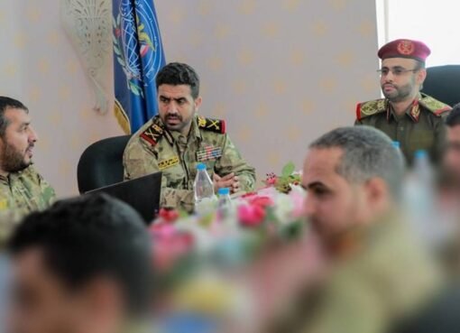 الحوثيون يشدّدون الرقابة: قيود جديدة على الهواتف المحمولة