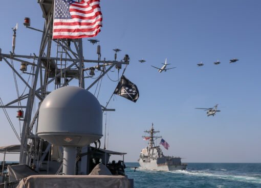 تحركات عسكرية أمريكية وبريطانية مشتركة لمواجهة تهديدات الحوثيين