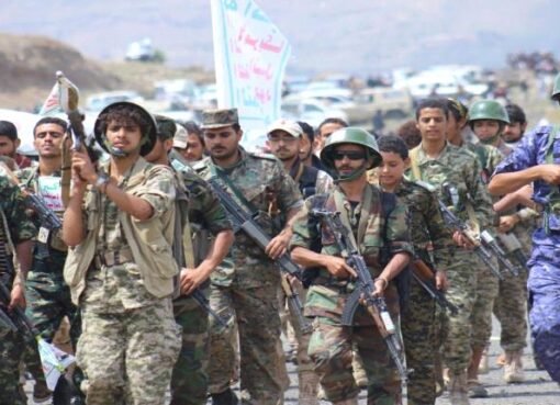 ناشط سياسي يطالب الحوثيين بالنزول للشارع لمعرفة حجمهم ويصف حشودهم بالوهمية