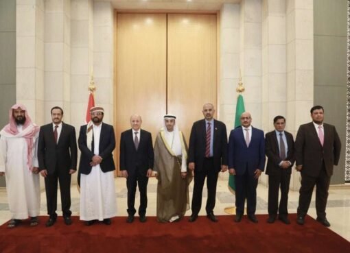 قرار سعودي مفاجئ: وقف مخصصات الرئاسي اليمني ونوابه