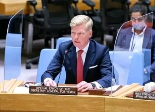 خبير عسكري يحذر الشرعية من التعامل مع المبعوث الأممي..لهذا السبب