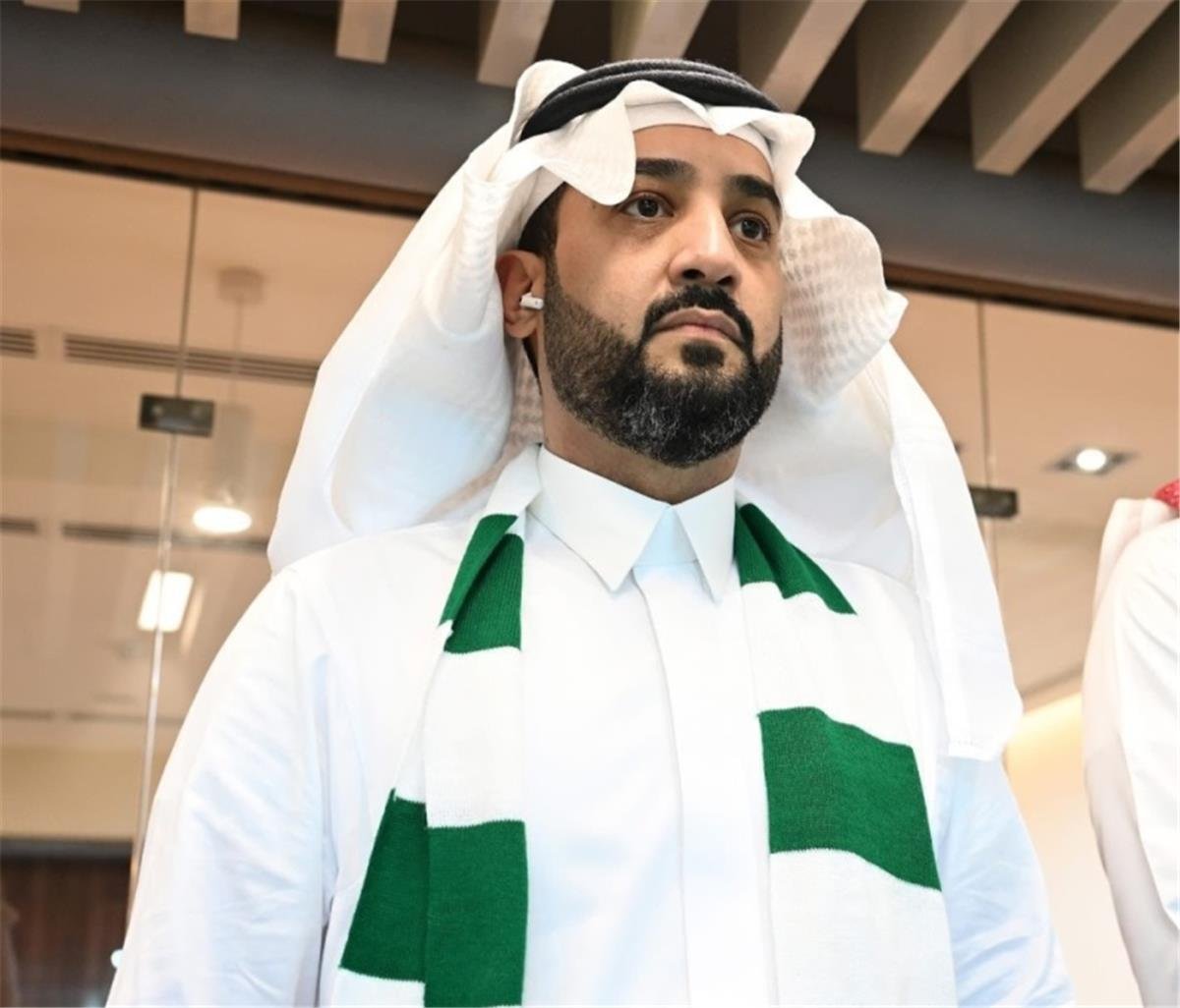 خالد عيسى يعلن الحرب على البطولات: الأهلي السعودي يعود للمنافسة