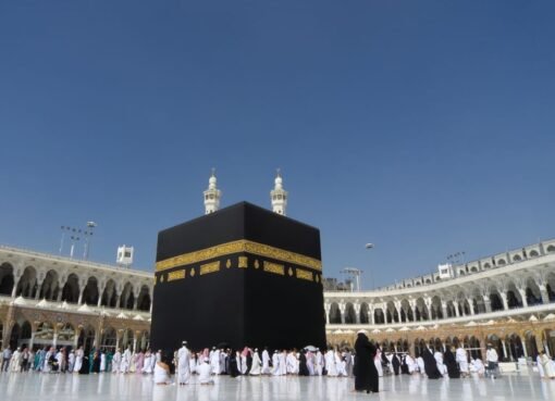 تعرف على عقوبة أداء العمرة أو الحج بدون تصريح تعرف على عقوبة أداء العمرة أو الحج بدون تصريح