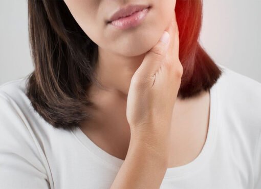 أعراض الغدة الدرقية عند النساء: ما يجب الانتباه إليه