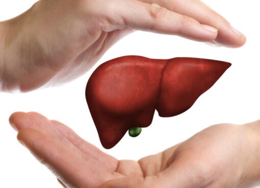 طبيب سعودي: أسرار طبيعية مضمونة لتنظيف الكبد بسهولة في المنزل!
