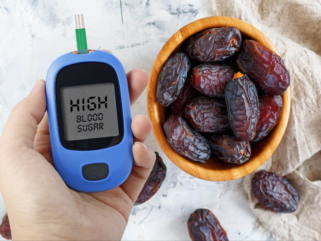 3 تمرات = 15 جرامًا من الجلوكوز: نصائح لمرضى السكري