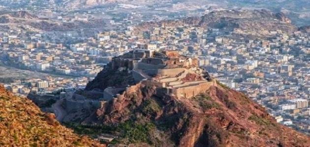 اول تصريح حوثي رسمي بشأن فتح طريق القصر – الكمب بتعز